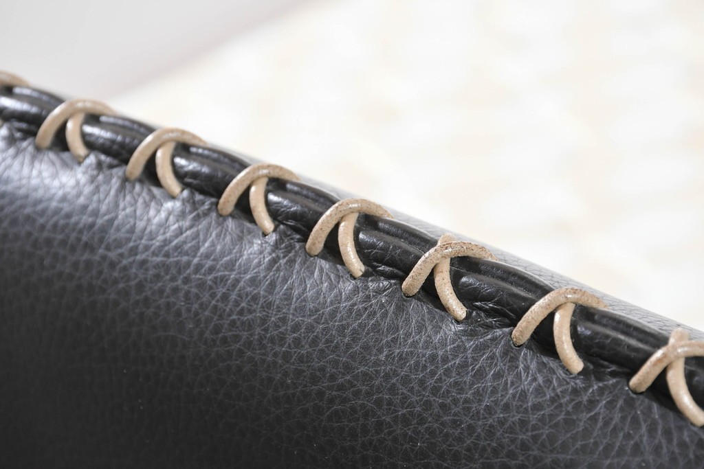 中古　希少モデル　イギリス　Slumberland(スランバーランド)社のマットレス　イタリア　formenti(フォルメンティ)のオールレザークイーンサイズベッドフレーム　定価約350万円　(R-085929)