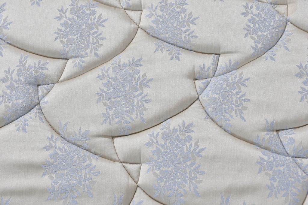 中古　希少モデル　イギリス　Slumberland(スランバーランド)社のマットレス　イタリア　formenti(フォルメンティ)のオールレザークイーンサイズベッドフレーム　定価約350万円　(R-085929)