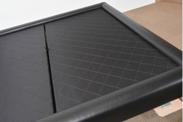 中古　希少モデル　イギリス　Slumberland(スランバーランド)社のマットレス　イタリア　formenti(フォルメンティ)のオールレザークイーンサイズベッドフレーム　定価約350万円　(R-085929)