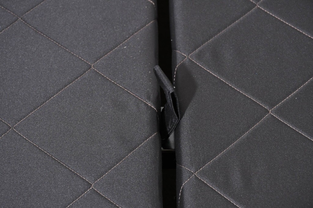 中古　希少モデル　イギリス　Slumberland(スランバーランド)社のマットレス　イタリア　formenti(フォルメンティ)のオールレザークイーンサイズベッドフレーム　定価約350万円　(R-085929)