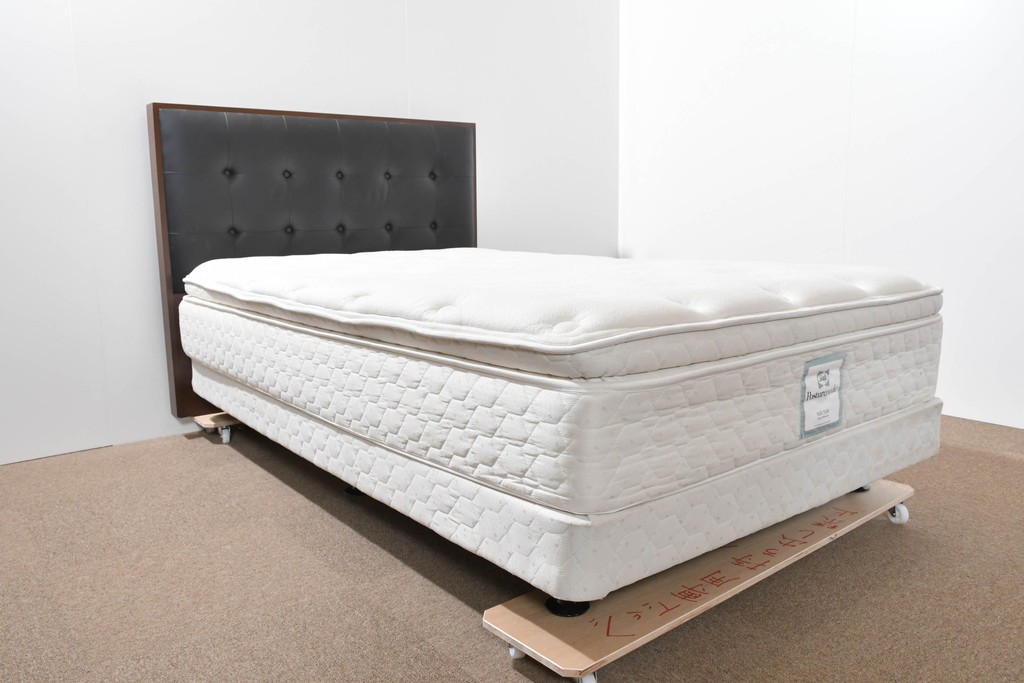 中古　Sealy(シーリー)　ポスチャーペディック　FORTE(フォルテ)　ダブルクッションタイプの本革ヘッドボード付きセミダブルベッド　定価(フレーム+マットレス)約52万円　(R-085930)