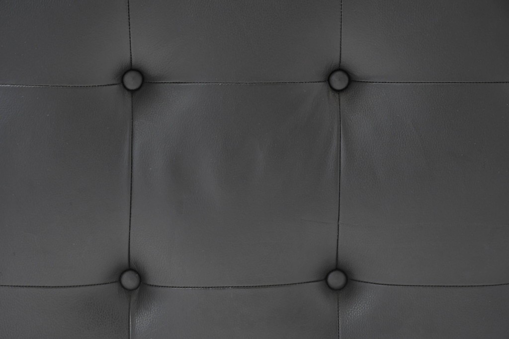 中古　Sealy(シーリー)　ポスチャーペディック　FORTE(フォルテ)　ダブルクッションタイプの本革ヘッドボード付きセミダブルベッド　定価(フレーム+マットレス)約52万円　(R-085930)