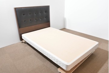 中古　Sealy(シーリー)　ポスチャーペディック　FORTE(フォルテ)　ダブルクッションタイプの本革ヘッドボード付きセミダブルベッド　定価(フレーム+マットレス)約52万円　(R-085930)