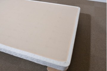 中古　Sealy(シーリー)　ポスチャーペディック　FORTE(フォルテ)　ダブルクッションタイプの本革ヘッドボード付きセミダブルベッド　定価(フレーム+マットレス)約52万円　(R-085930)