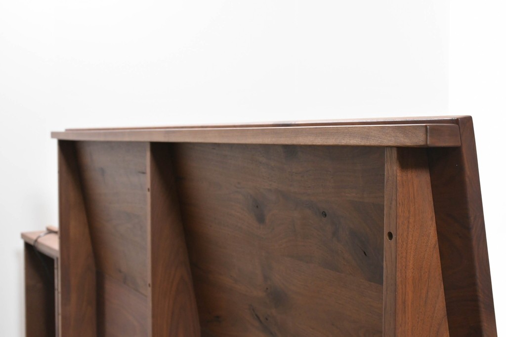 中古　美品　Veil(ヴェール)　ウォールナット　マットレス付きのダブルサイズベッド　定価約30万円　(R-085931)