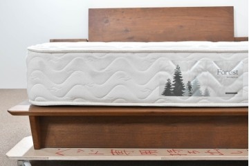 中古　美品　Veil(ヴェール)　ウォールナット　マットレス付きのダブルサイズベッド　定価約30万円　(R-085931)