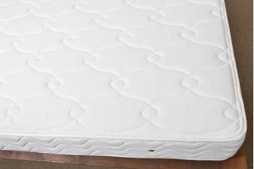 中古　美品　Veil(ヴェール)　ウォールナット　マットレス付きのダブルサイズベッド　定価約30万円　(R-085931)