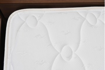 中古　美品　Veil(ヴェール)　ウォールナット　マットレス付きのダブルサイズベッド　定価約30万円　(R-085931)