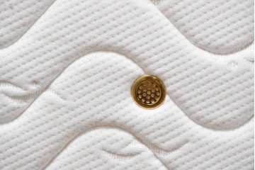 中古　美品　Veil(ヴェール)　ウォールナット　マットレス付きのダブルサイズベッド　定価約30万円　(R-085931)