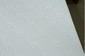 中古　美品　Veil(ヴェール)　ウォールナット　マットレス付きのダブルサイズベッド　定価約30万円　(R-085931)