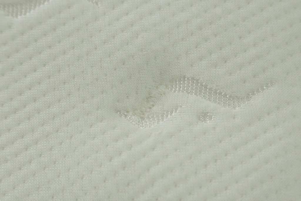中古　美品　Veil(ヴェール)　ウォールナット　マットレス付きのダブルサイズベッド　定価約30万円　(R-085931)