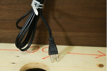 中古　美品　Veil(ヴェール)　ウォールナット　マットレス付きのダブルサイズベッド　定価約30万円　(R-085931)
