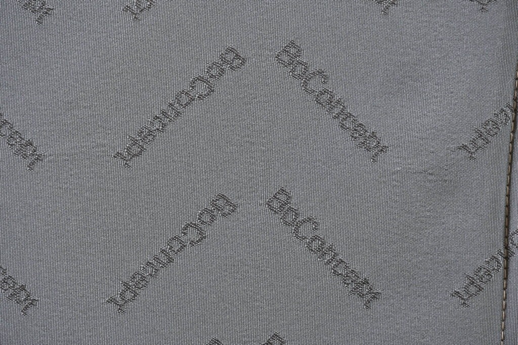 中古　美品　BoConcept(ボーコンセプト)　Austin(オースチン)　やわらかな張地が上品なワイドダブルサイズベッドフレーム　定価約40万円　(R-085932)