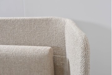 中古　美品　BoConcept(ボーコンセプト)　Austin(オースチン)　やわらかな張地が上品なワイドダブルサイズベッドフレーム　定価約40万円　(R-085932)