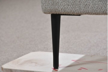 中古　美品　BoConcept(ボーコンセプト)　Austin(オースチン)　やわらかな張地が上品なワイドダブルサイズベッドフレーム　定価約40万円　(R-085932)