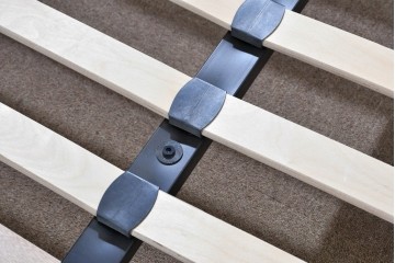 中古　美品　BoConcept(ボーコンセプト)　Austin(オースチン)　やわらかな張地が上品なワイドダブルサイズベッドフレーム　定価約40万円　(R-085932)