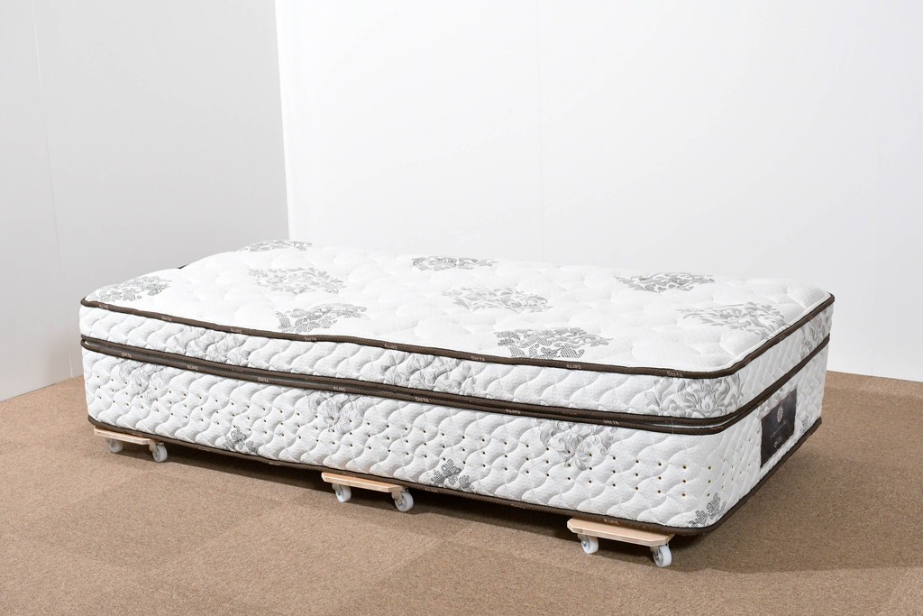 中古　美品　Serta(サータ)　上級シリーズ　スーペリアデイ53　シングルサイズプレミアムマットレス　定価約35万円　(R-085933)