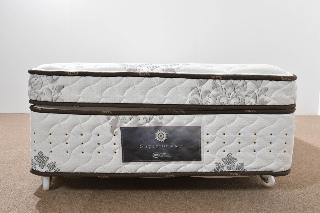 中古　美品　Serta(サータ)　上級シリーズ　スーペリアデイ53　シングルサイズプレミアムマットレス　定価約35万円　(R-085933)