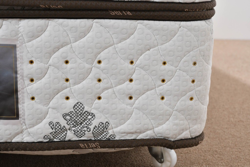 中古　美品　Serta(サータ)　上級シリーズ　スーペリアデイ53　シングルサイズプレミアムマットレス　定価約35万円　(R-085933)