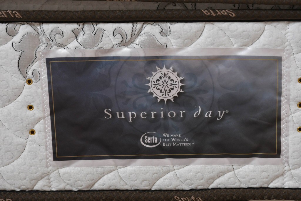 中古　美品　Serta(サータ)　上級シリーズ　スーペリアデイ53　シングルサイズプレミアムマットレス　定価約35万円　(R-085933)