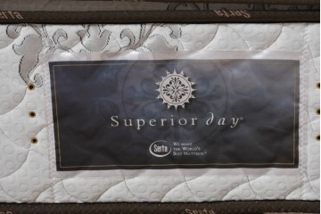 中古　美品　Serta(サータ)　上級シリーズ　スーペリアデイ53　シングルサイズプレミアムマットレス　定価約35万円　(R-085933)