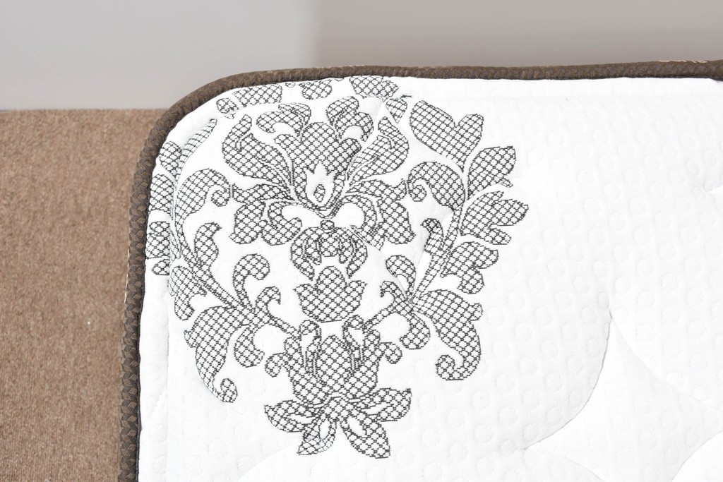 中古　美品　Serta(サータ)　上級シリーズ　スーペリアデイ53　シングルサイズプレミアムマットレス　定価約35万円　(R-085933)