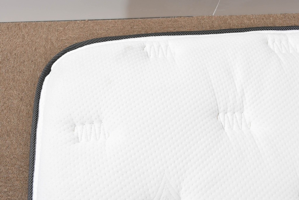 中古　美品　Sealy(シーリー)　タンザナイト25　セミダブルマットレス　定価約26万円　(R-085934)