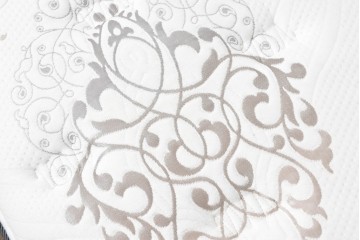 中古　美品　Sealy(シーリー)　タンザナイト25　セミダブルマットレス　定価約26万円　(R-085934)