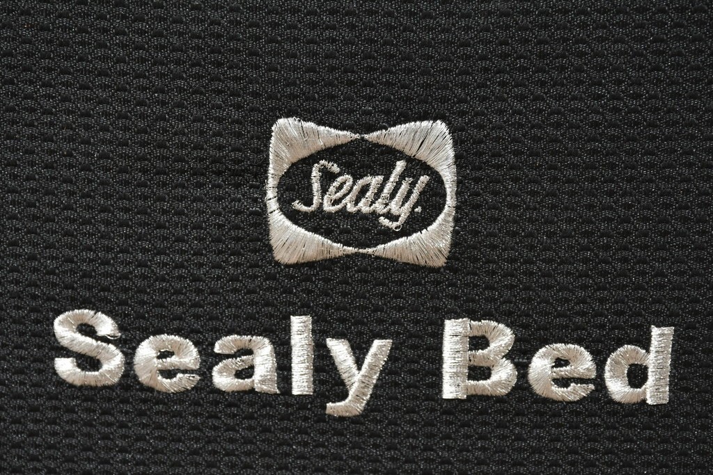 中古　美品　Sealy(シーリー)　タンザナイト25　セミダブルマットレス　定価約26万円　(R-085934)