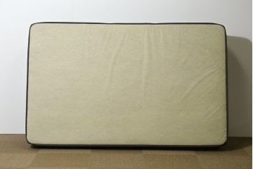 中古　美品　Sealy(シーリー)　タンザナイト25　セミダブルマットレス　定価約26万円　(R-085934)
