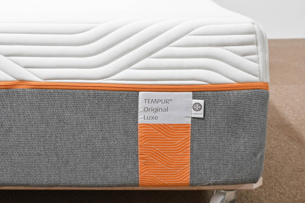 中古　TEMPUR(テンピュール)　かため　オリジナルエリート25　シングルマットレス　定価約26万円　(R-085936)
