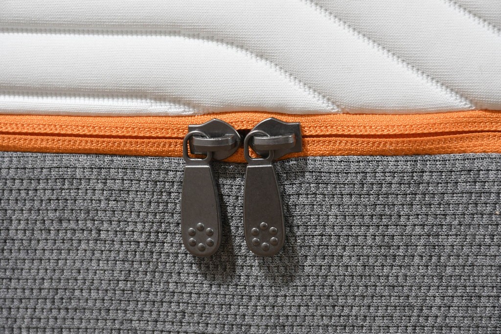 中古　TEMPUR(テンピュール)　かため　オリジナルエリート25　シングルマットレス　定価約26万円　(R-085936)