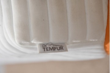 中古　TEMPUR(テンピュール)　かため　オリジナルエリート25　シングルマットレス　定価約26万円　(R-085936)
