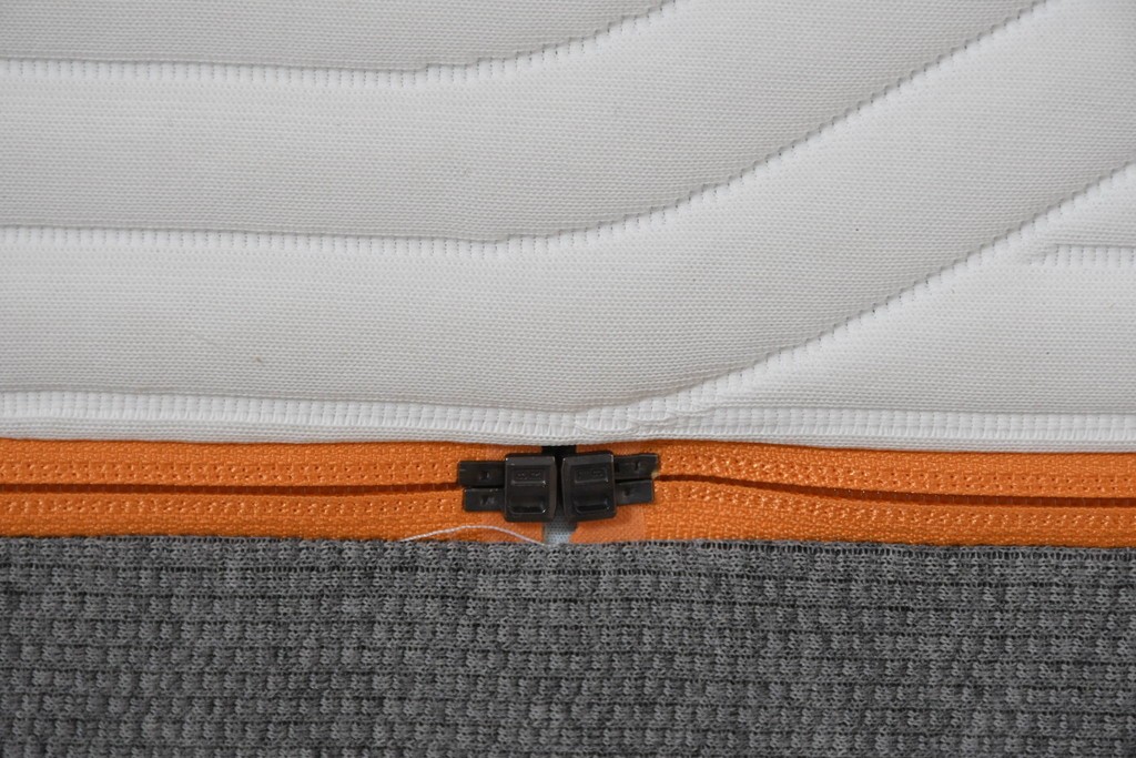 中古　TEMPUR(テンピュール)　かため　オリジナルエリート25　シングルマットレス　定価約26万円　(R-085936)