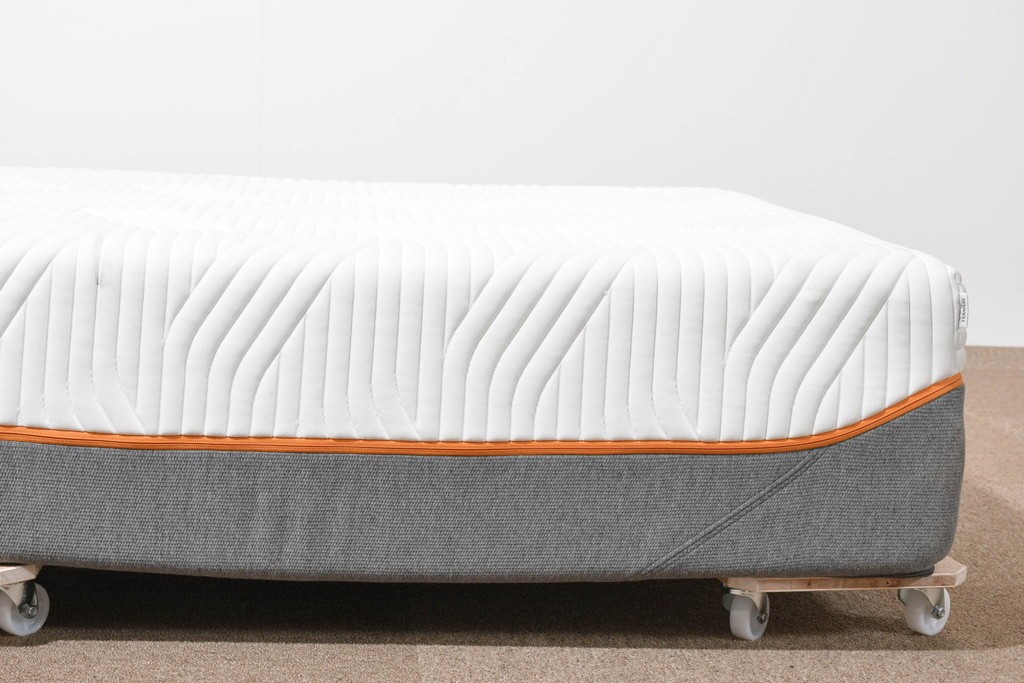 中古　TEMPUR(テンピュール)　かため　オリジナルエリート25　シングルマットレス　定価約26万円　(R-085936)