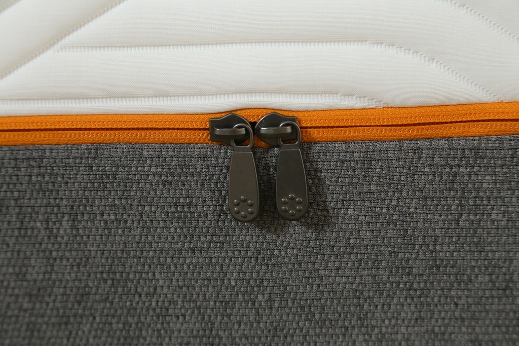 中古　TEMPUR(テンピュール)　かため　オリジナルエリート25　シングルマットレス　定価約26万円　(R-085936)