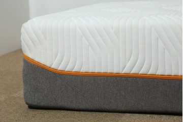 中古　TEMPUR(テンピュール)　かため　オリジナルエリート25　シングルマットレス　定価約26万円　(R-085936)