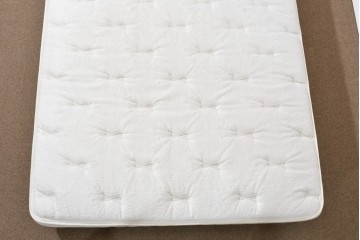 中古　美品　KINGSDOWN(キングスダウン)　REGALIA(レガリア)　Insignia(インシグニア)　ダブルサイズマットレス　定価約26万円　(R-085938)