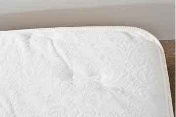 中古　美品　KINGSDOWN(キングスダウン)　REGALIA(レガリア)　Insignia(インシグニア)　ダブルサイズマットレス　定価約26万円　(R-085938)