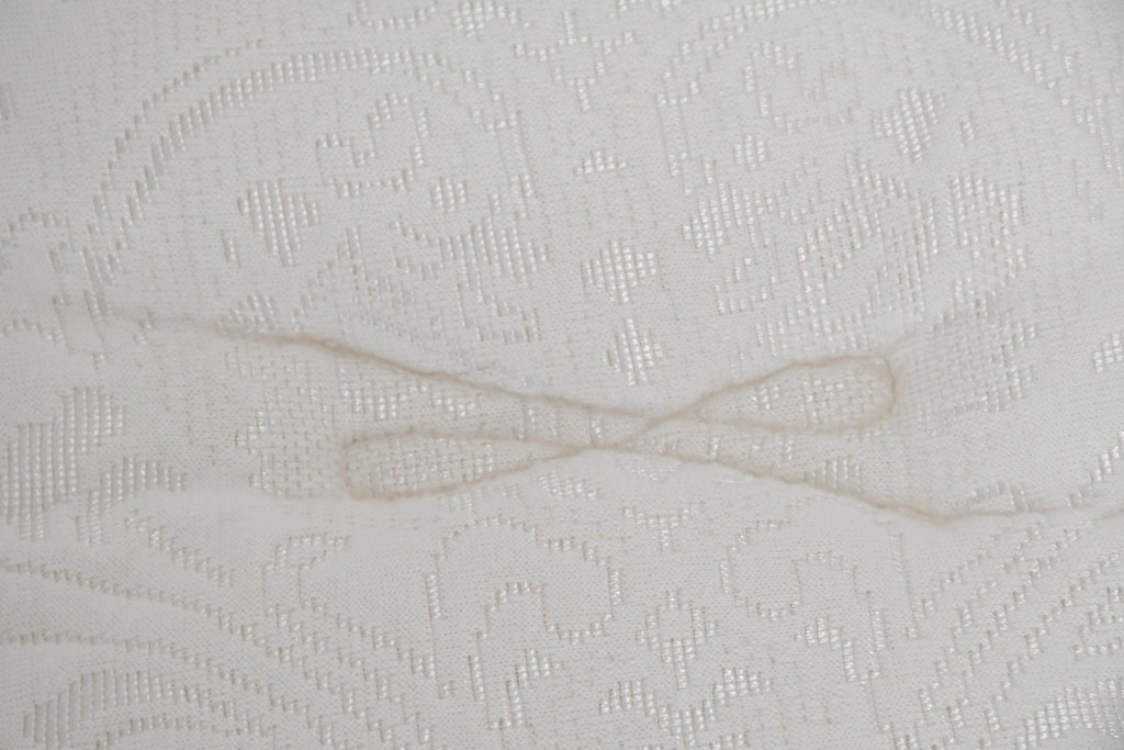 中古　美品　KINGSDOWN(キングスダウン)　REGALIA(レガリア)　Insignia(インシグニア)　ダブルサイズマットレス　定価約26万円　(R-085938)