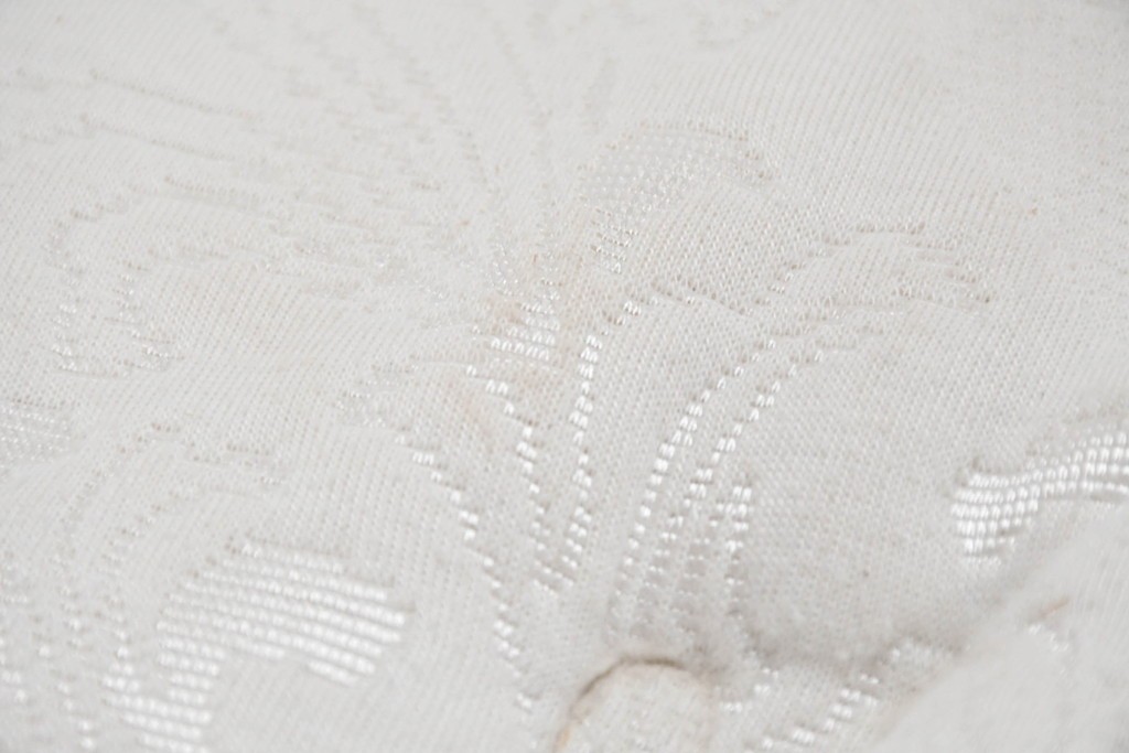 中古　美品　KINGSDOWN(キングスダウン)　REGALIA(レガリア)　Insignia(インシグニア)　ダブルサイズマットレス　定価約26万円　(R-085938)