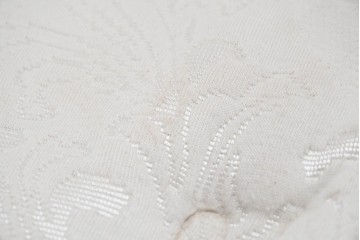 中古　美品　KINGSDOWN(キングスダウン)　REGALIA(レガリア)　Insignia(インシグニア)　ダブルサイズマットレス　定価約26万円　(R-085938)