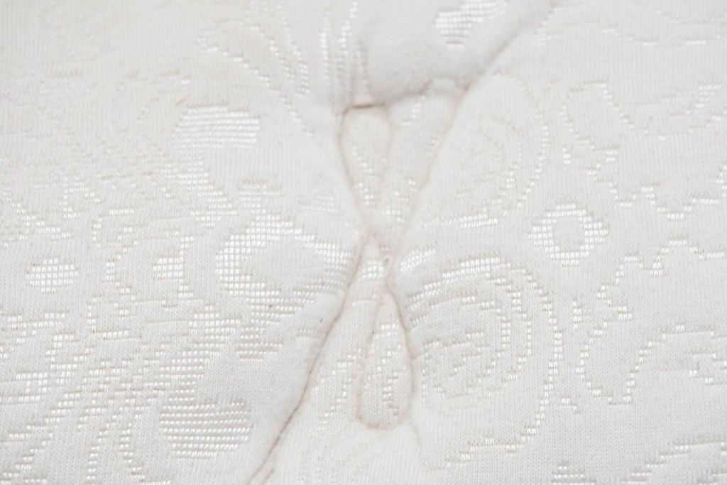 中古　美品　KINGSDOWN(キングスダウン)　REGALIA(レガリア)　Insignia(インシグニア)　ダブルサイズマットレス　定価約26万円　(R-085938)