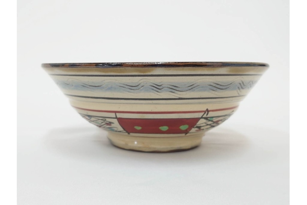 沖縄 壺屋焼　新垣栄三郎・新垣勉　赤絵と魚文が目を引く片口と鉢2点のセット　(R-085942)