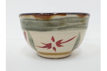 沖縄 壺屋焼　新垣栄三郎・新垣勉　赤絵と魚文が目を引く片口と鉢2点のセット　(R-085942)