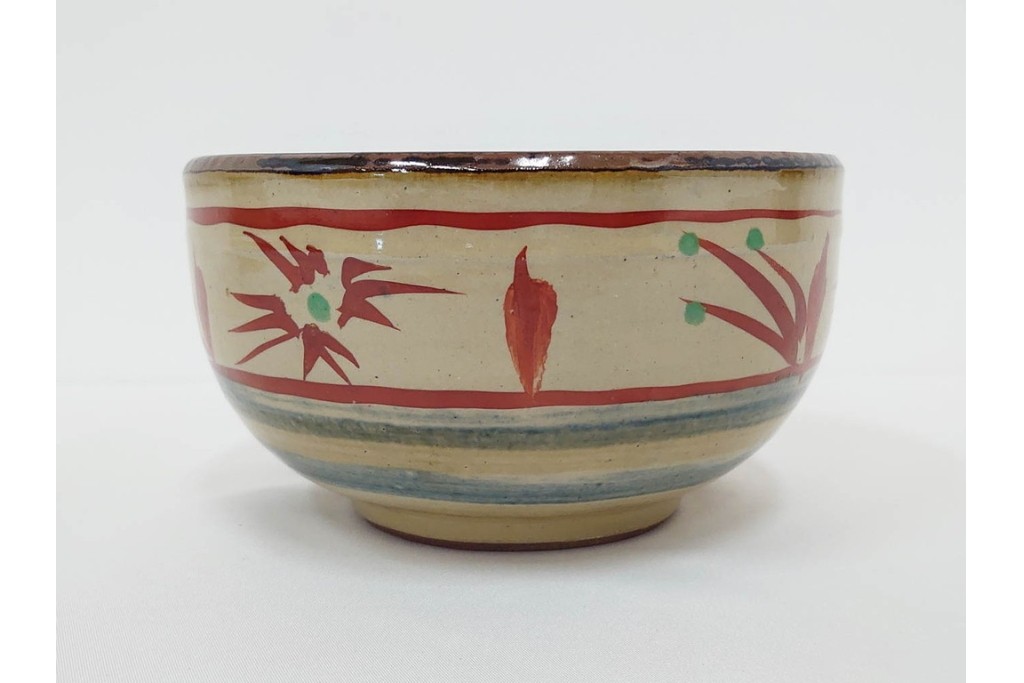 沖縄 壺屋焼　新垣栄三郎・新垣勉　赤絵と魚文が目を引く片口と鉢2点のセット　(R-085942)