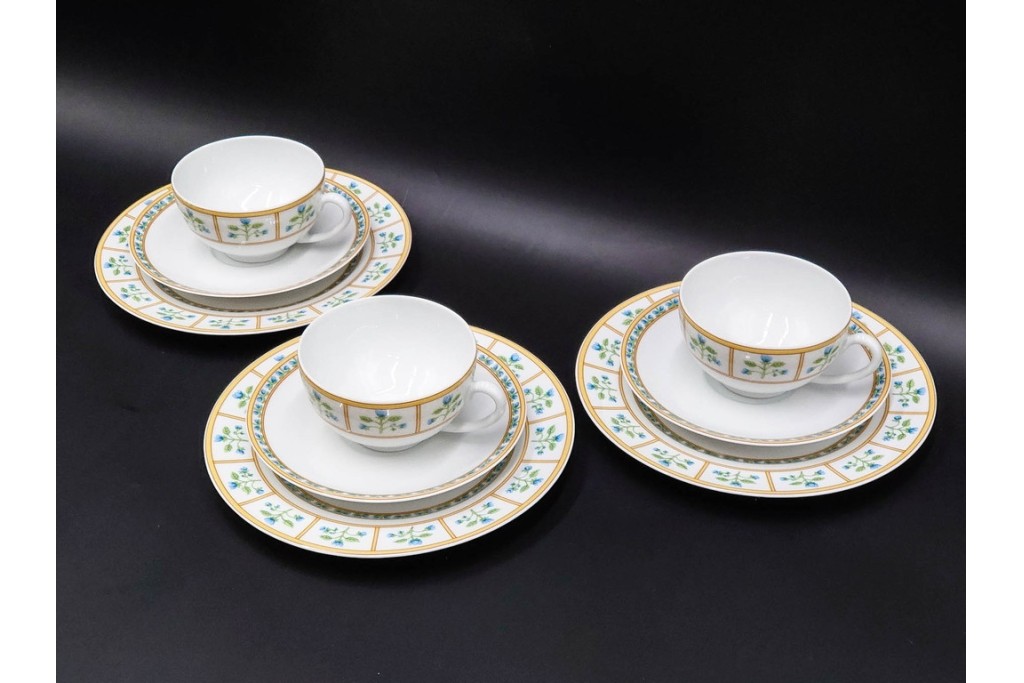 フランス　LIMOGES(リモージュ)　Haviland(アビランド)　Muscadin(ムスカディン) 　愛らしい花柄のトリオ3客セット　(R-085943)