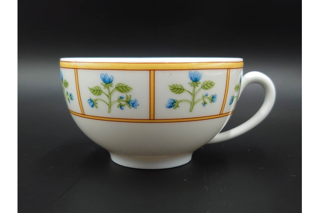 フランス　LIMOGES(リモージュ)　Haviland(アビランド)　Muscadin(ムスカディン) 　愛らしい花柄のトリオ3客セット　(R-085943)