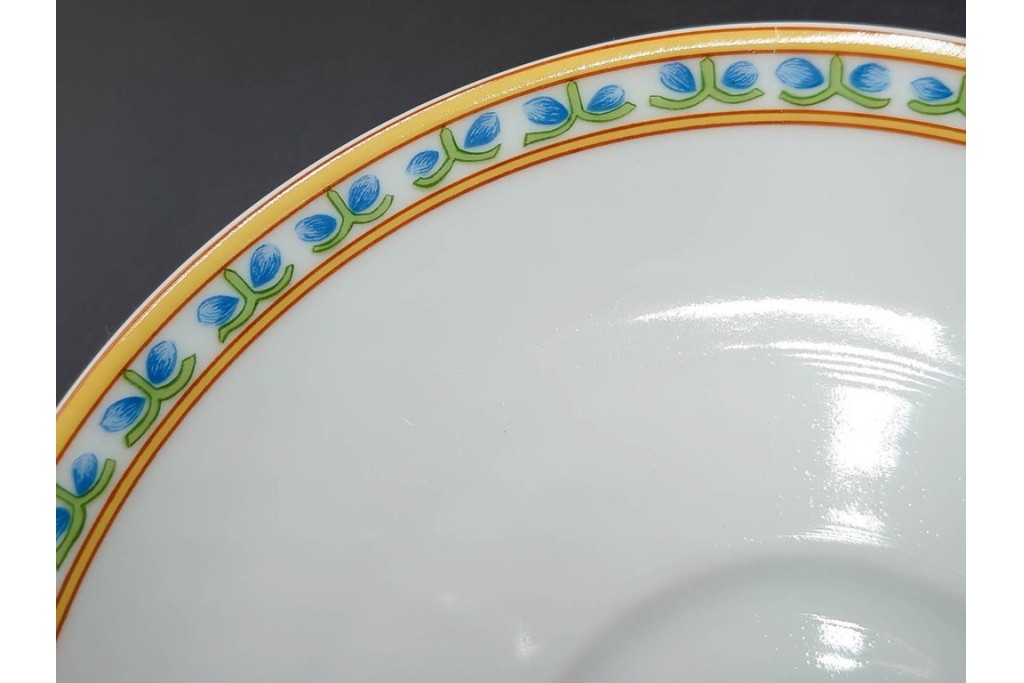 フランス　LIMOGES(リモージュ)　Haviland(アビランド)　Muscadin(ムスカディン) 　愛らしい花柄のトリオ4客セット　(R-085944)