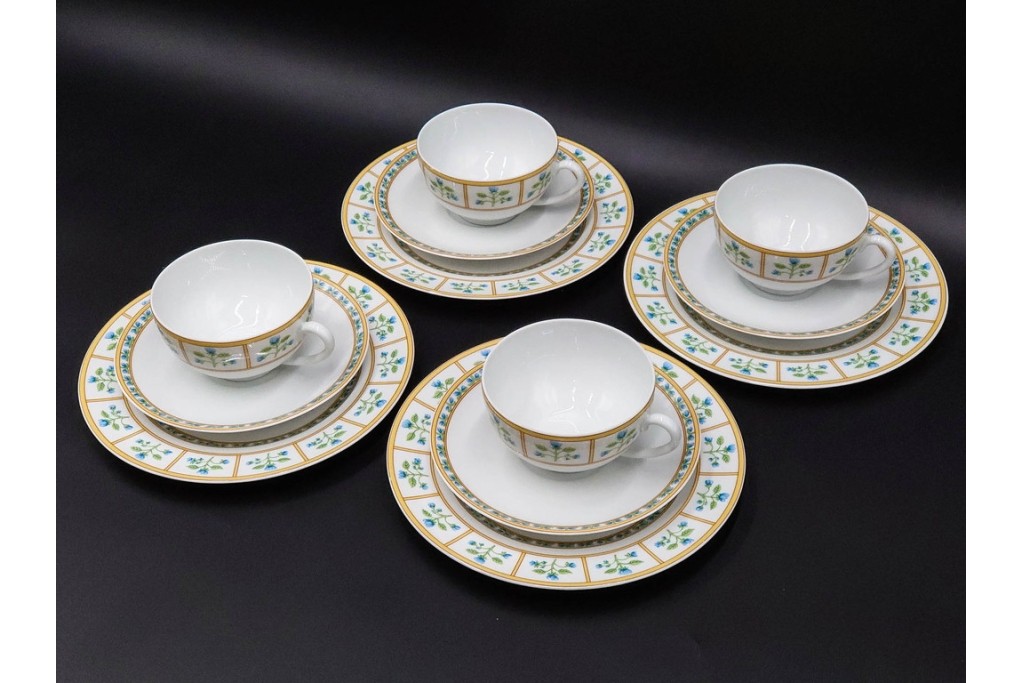 フランス　LIMOGES(リモージュ)　Haviland(アビランド)　Muscadin(ムスカディン) 　愛らしい花柄のトリオ4客セット　(R-085944)